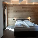 Larix Sauna&relax Lejlighed *